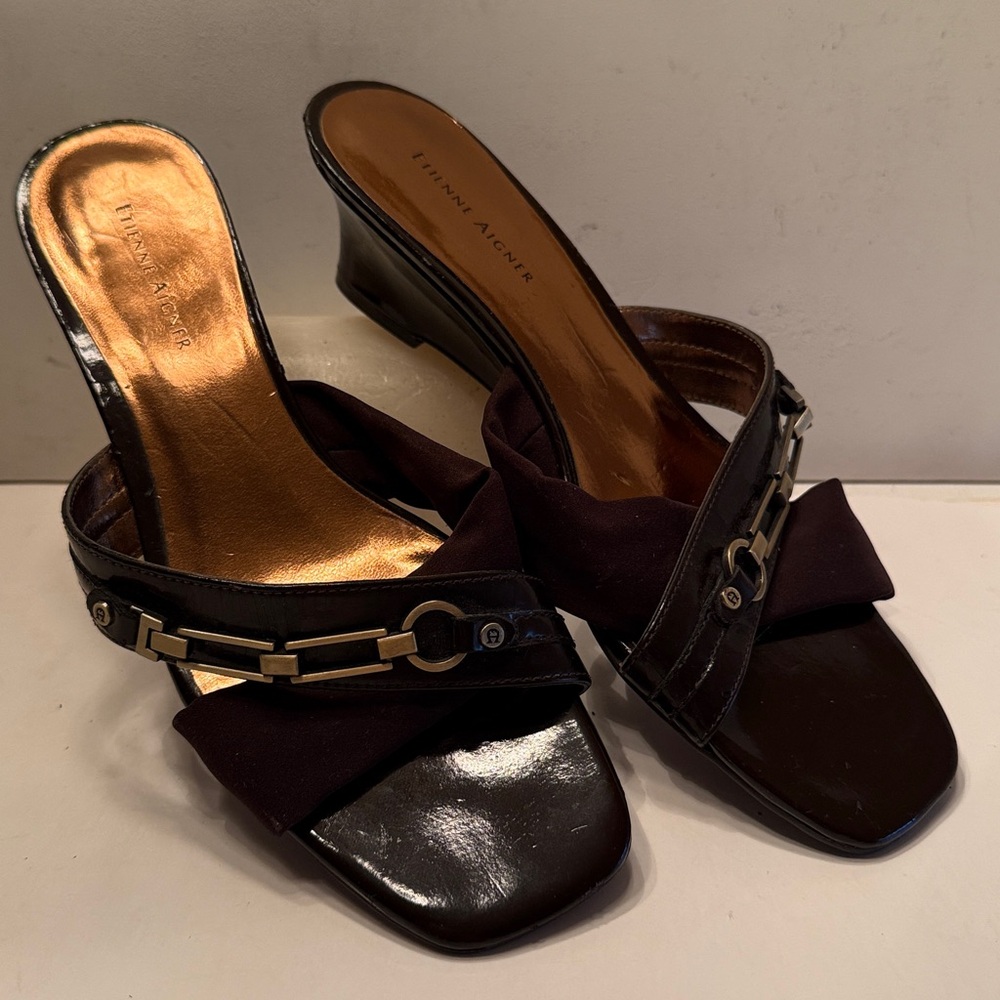 Etienne Aigner leather low wedge slip on slides 8 1/2